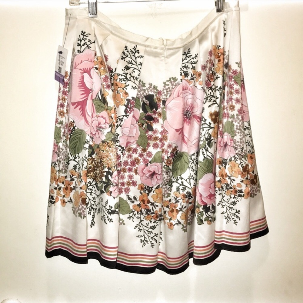 Vintage 90’s Old Navy Floral pleated spring skirt size 6